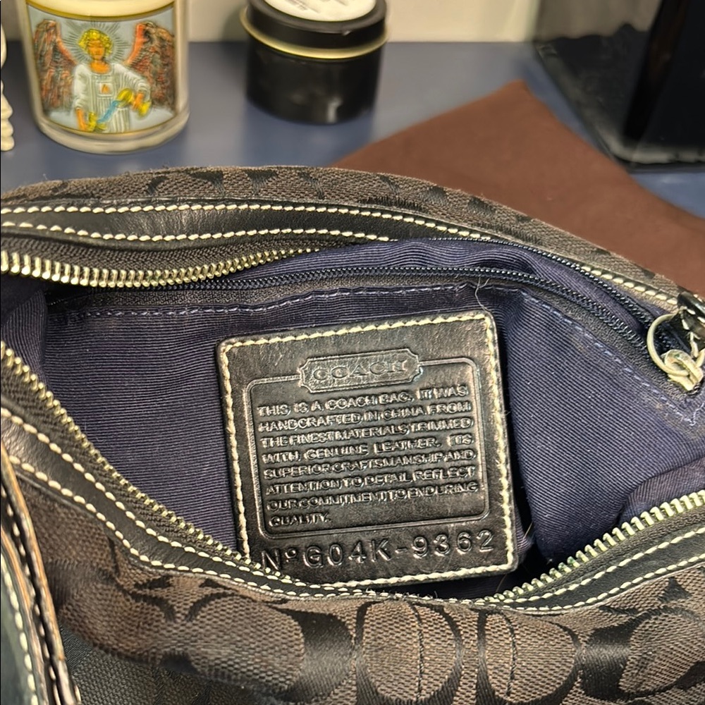Vintage Y2K Coach Black Signature Shoulder Bag - Picture 4 of 9
